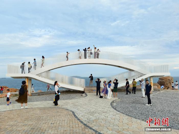 在平潭國際旅游島感受“青春時(shí)尚”風(fēng)潮