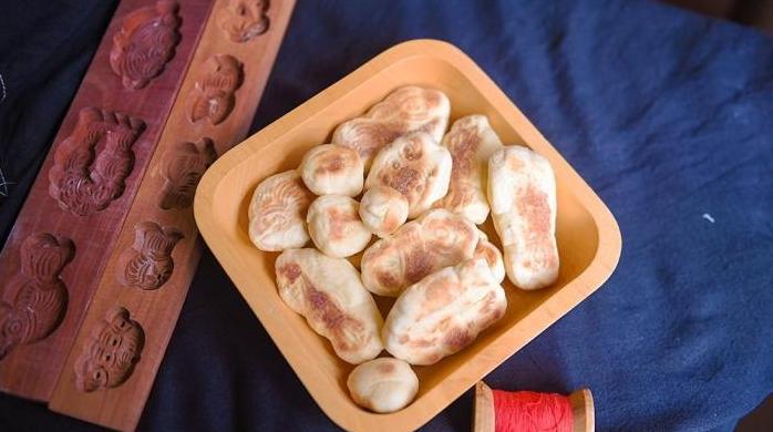 “乞巧果子”推陳出新 七夕“傳統(tǒng)味”激發(fā)新消費(fèi)