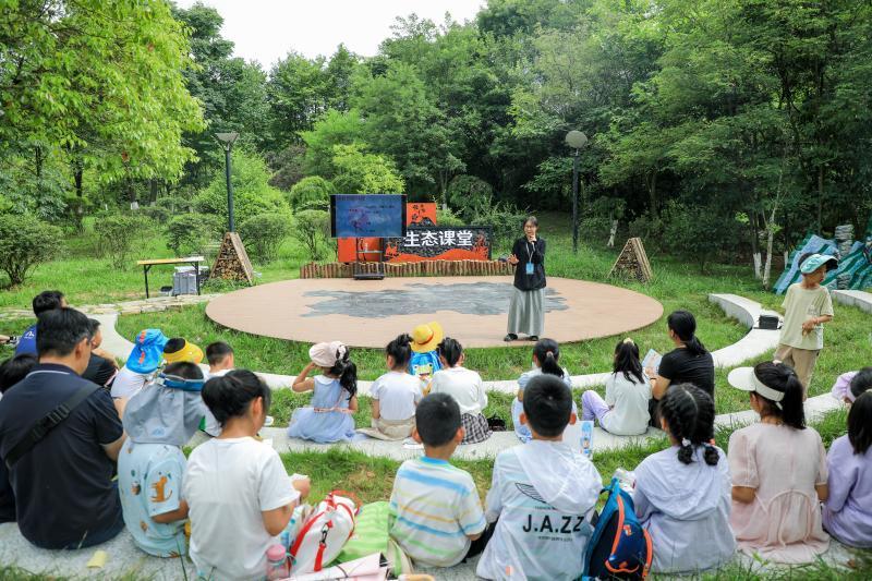 貴陽(yáng)市觀山湖區(qū)生態(tài)文明展覽館生態(tài)課堂.jpg